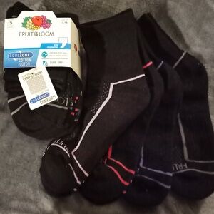 Fruit of the Loom Women's Black Socks with Color Accents - 5 Pack NWT, 4 NWOT